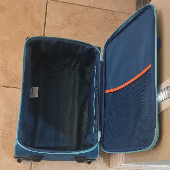 Finding Dory Kids' Suitcase Used - Picture 7 of 8